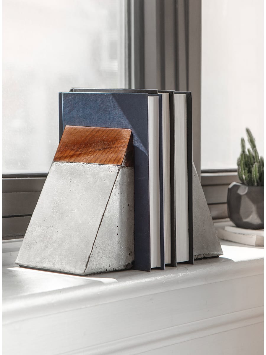 Simons - Raphael Zweidler - Santo & Johny Wood and Concrete Bookends