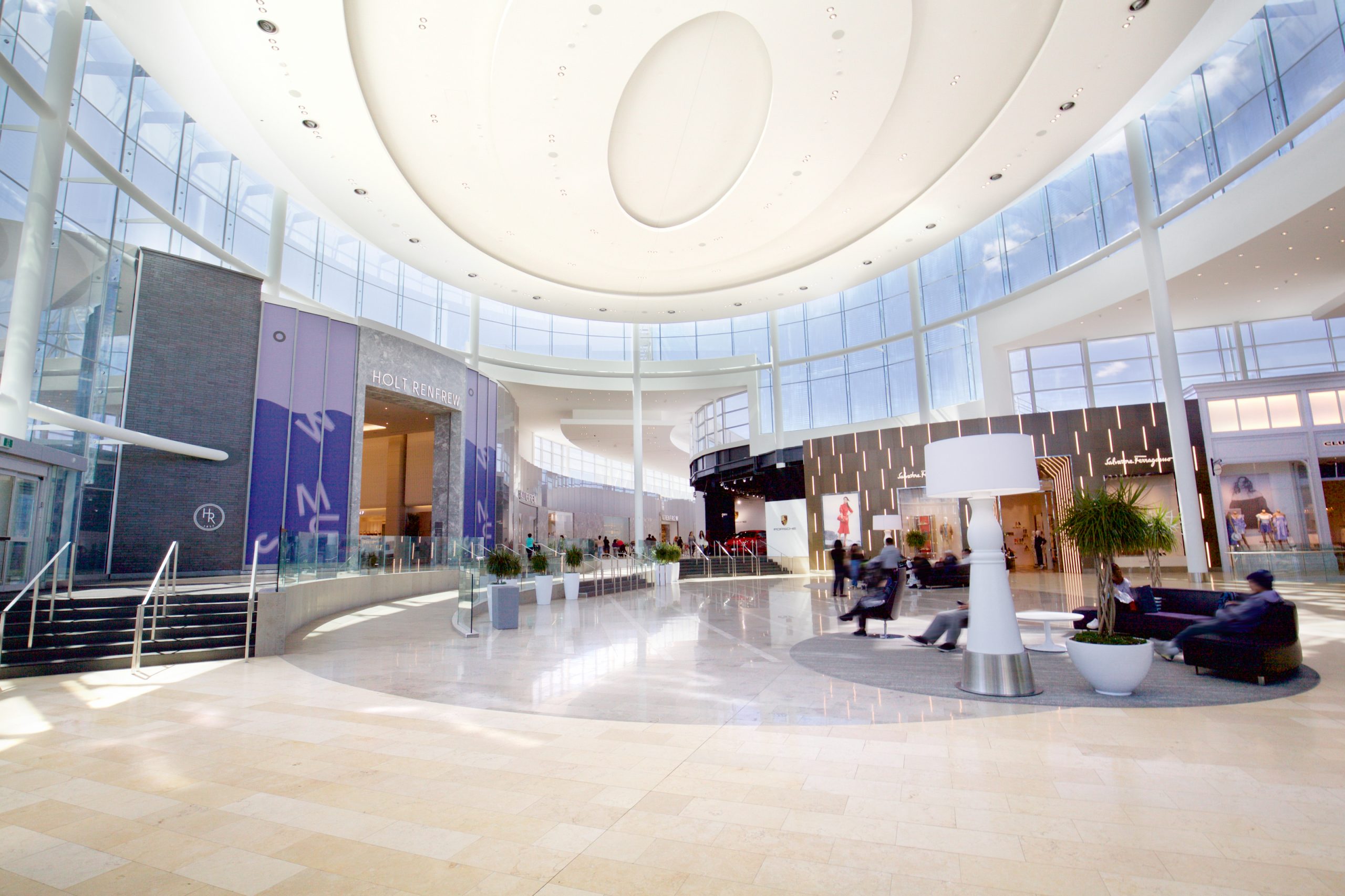 Rotunda of Square One with mall shops